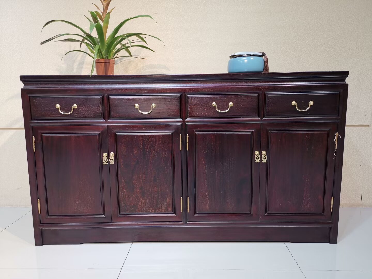 African lobular red sandalwood classical furniture mahogany dining cabinet Zambian blood sandalwood Chinese double door storage cabinet home