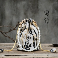 Сумка-фонарь из бамбука для письма