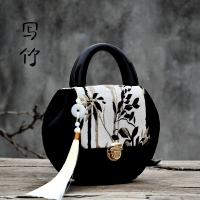 Написание бамбуковой булочки-поросенка