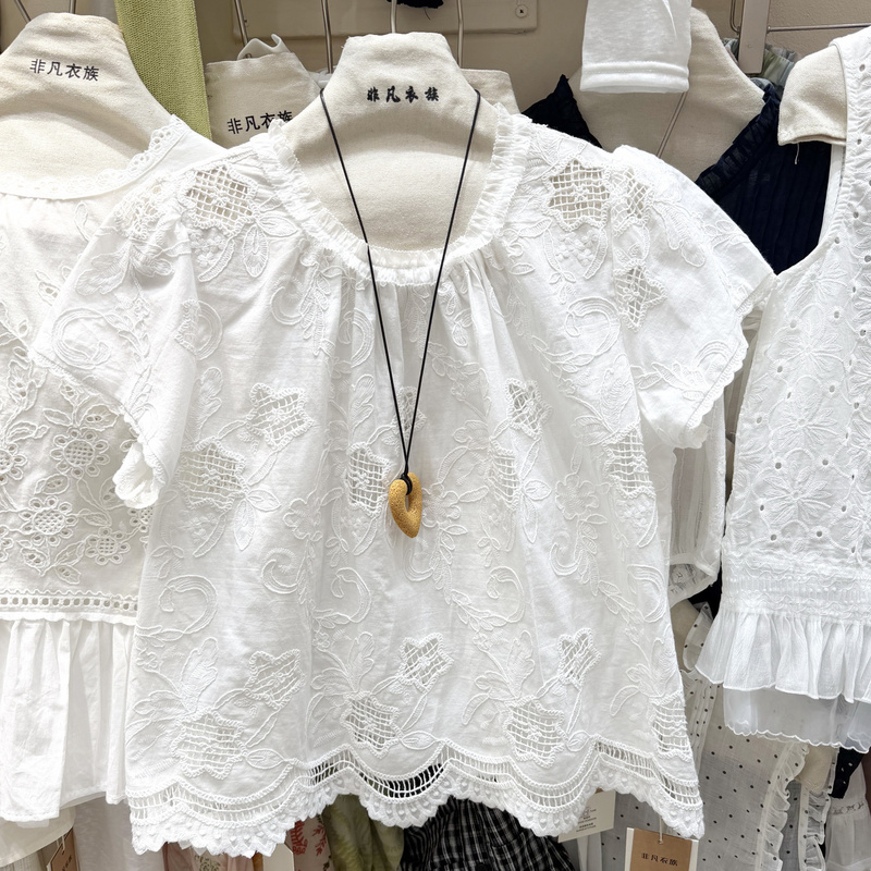 Thirteen-Line Lace Blouse, French Sweet Style, White Hollow Lace Puff Sleeve Shirt, Women's Embroidered Top