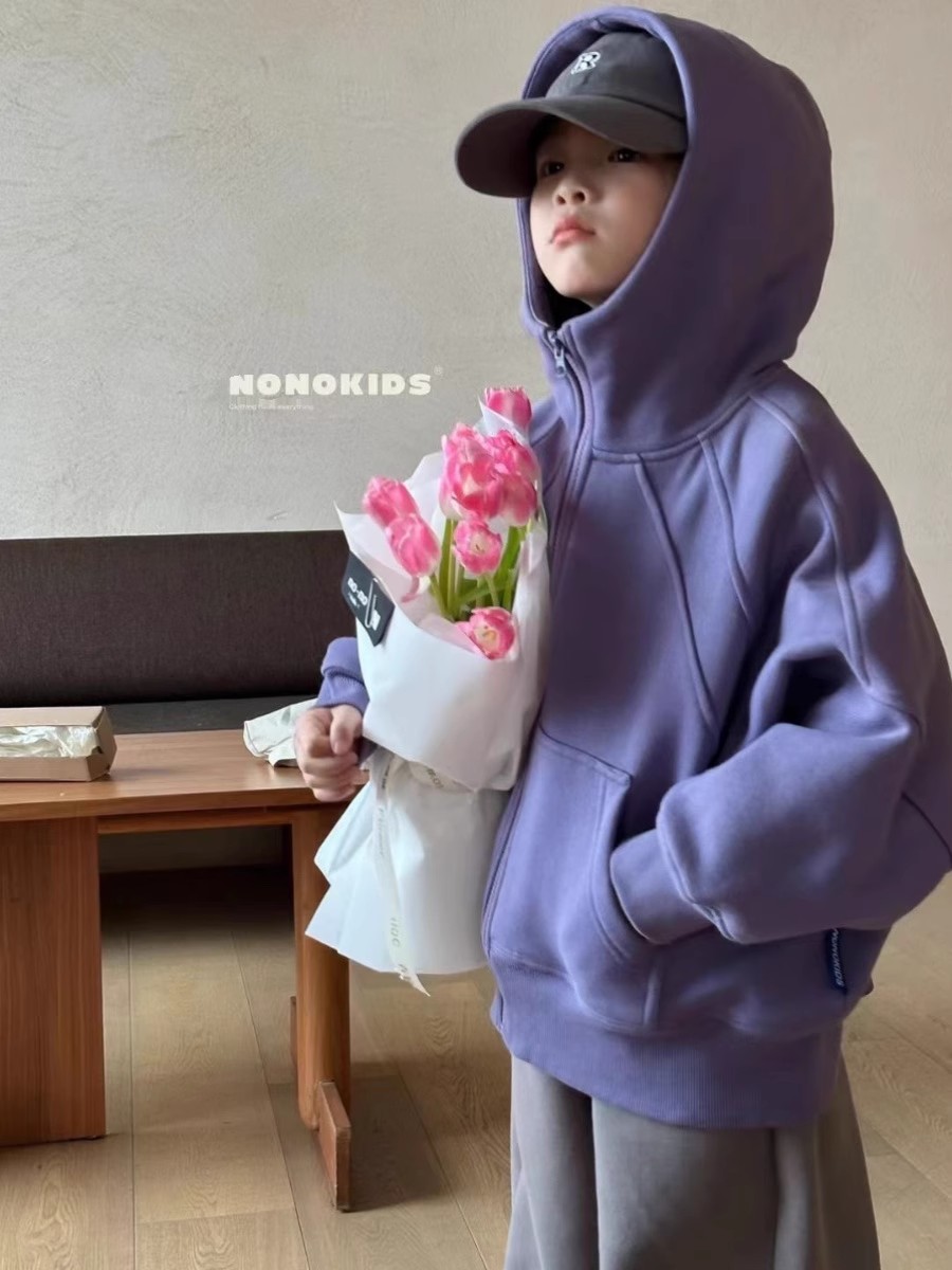 女の子のコート春と秋2025新しいスタイルの子供服フード付き中学生のスウェットシャツ年上の女の子のための韓国風のトップス