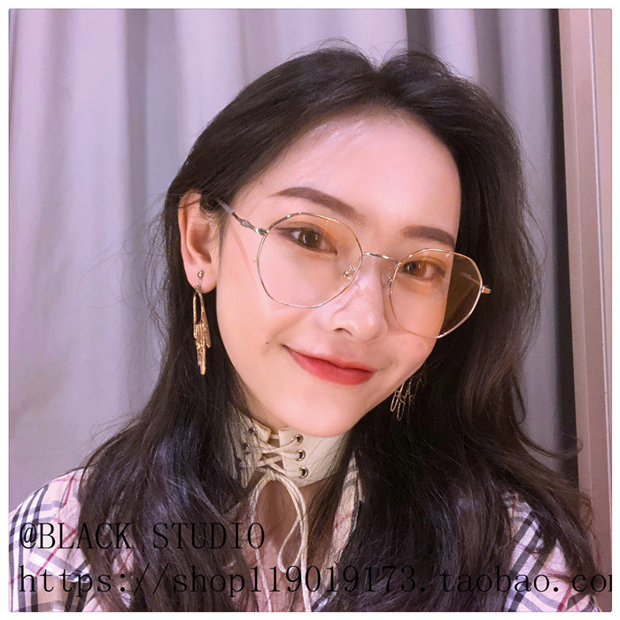 Kính đa giác siêu nhẹ 2018 siêu kính không gây dị ứng khung kính nữ lưới màu đỏ retro kính chống xanh kính rayban nữ