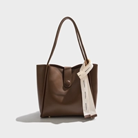 Темно коричневый