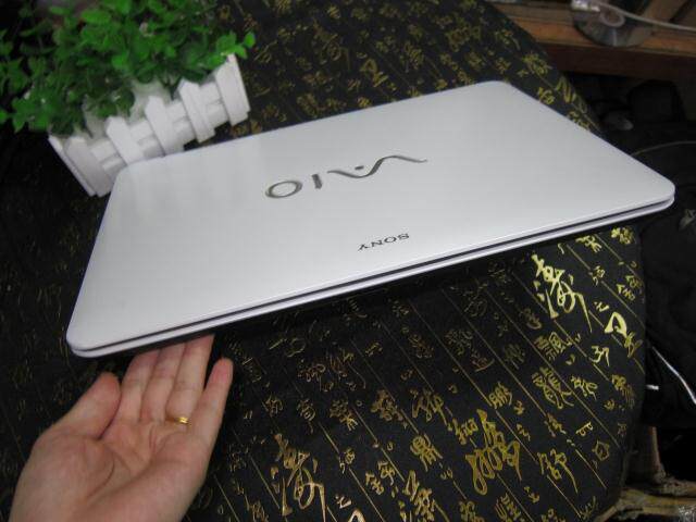 Подержанные ноутбуки 索尼svf15二手笔记本电脑i7i5独显2g超薄游戏本vpc sve学生手提 Sony