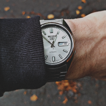 Seiko Mens Watch Seiko Silver Stainless steel Business Casual Mens Waterproof Automatic Mechanical Watch SNXS73