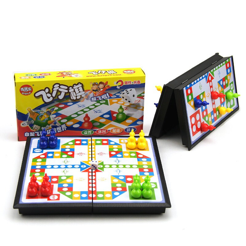 Children's small gift chess and cards folding magnetic flying chess puzzle parent-child family toy portable intelligence board game