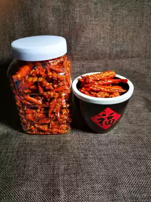 Yunnan Dehong snack specialties crispy chili dried spicy chili spicy spicy spicy fried chili spicy Spicy Spicy