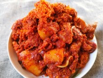 Yunnan Dehong specialty radish shred residue meat farmers homemade carrot dried fried meat cured carrot 250 grams