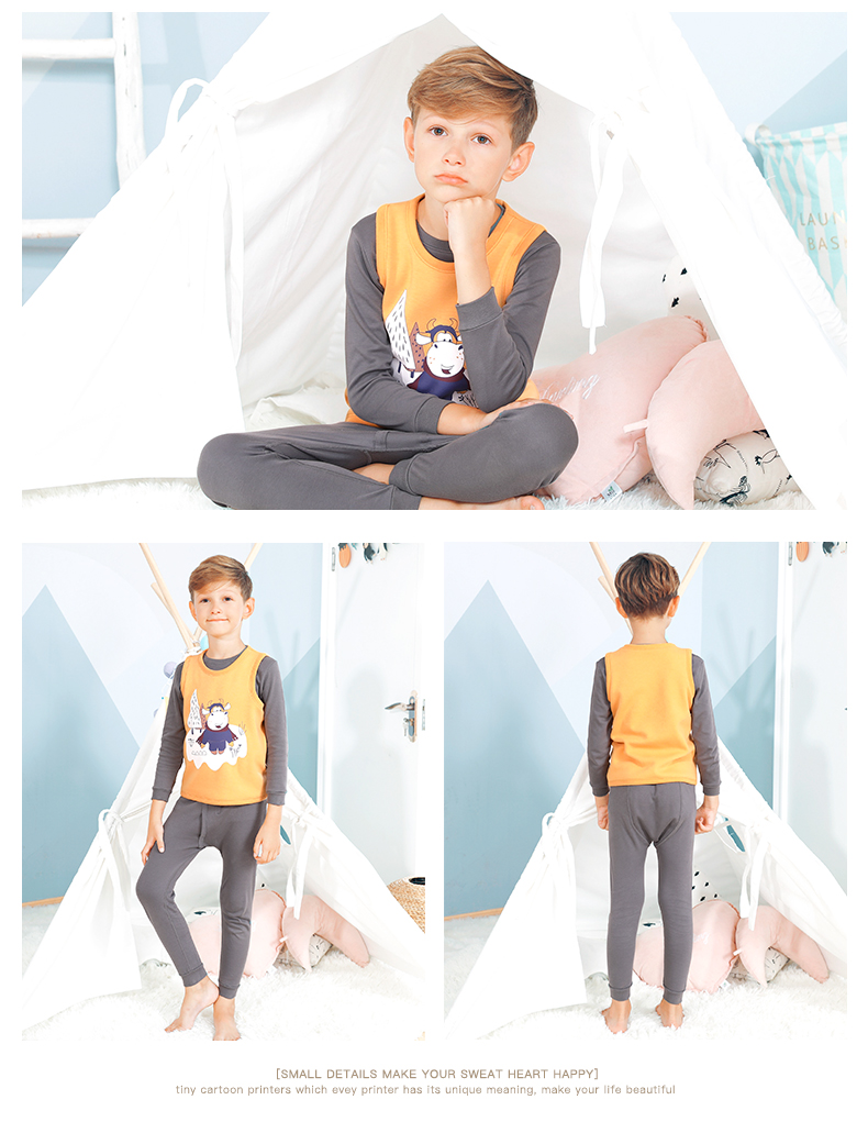 Đậu đỏ mùa thu và mùa đông của trẻ em cộng với nhung dày bé trai và bé gái dễ thương trong chiếc áo vest đơn giản ấm áp cho trẻ em áo lót nữ