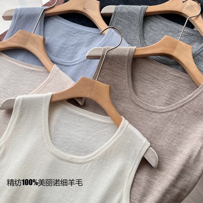 Fine-Spun Thin 100% Wool Round-Neck Knitted Camisole for Women, Loose Fit, Slimming, Simple, Versatile, Sleeveless Base Shirt Fine-Spun Thin 100% Wool Round-Neck Knitted Camisole for Women, Loose Fit, Slimming, Simple, Versatile, Sleeveless Base Shirt