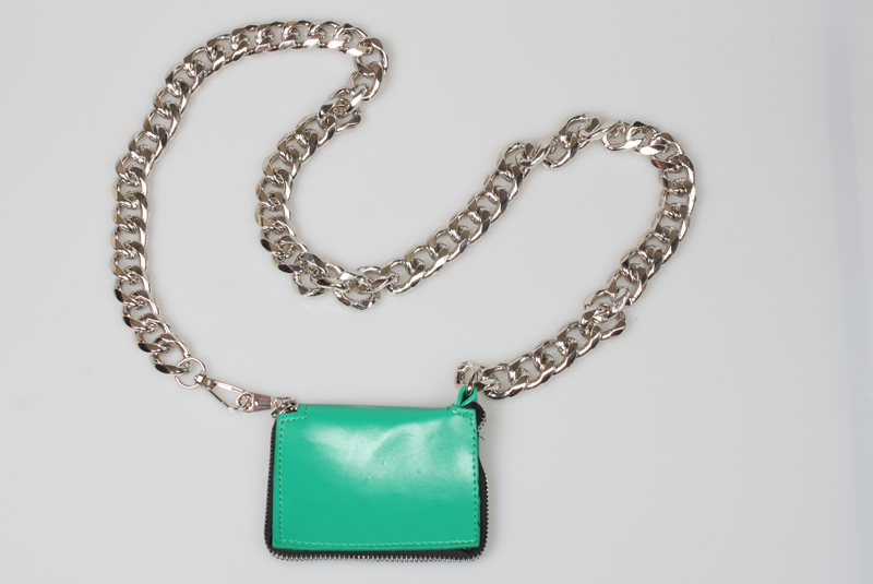 Thick Iron Chain Decorative Mini Pu Chest Bag Wholesale Nihaojewelry display picture 7