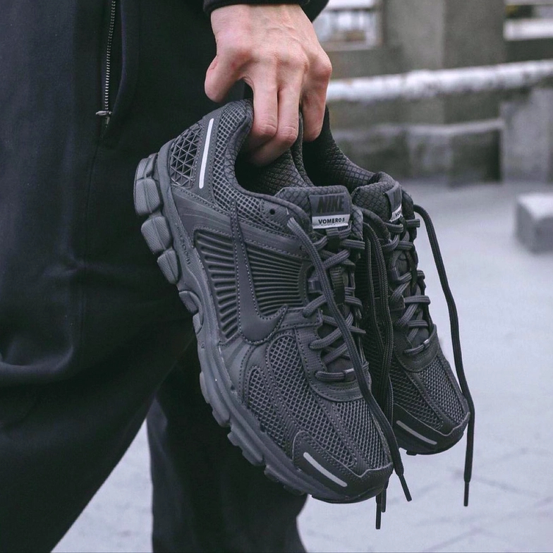 Nike Zoom Vomero 5 Nike Black Warrior Retro Cushioning Anti-Slip Running Shoes Women Bv1358-003 Nike Zoom Vomero 5 Nike Black Warrior Retro Cushioning Anti-Slip Running Shoes Women Bv1358-003