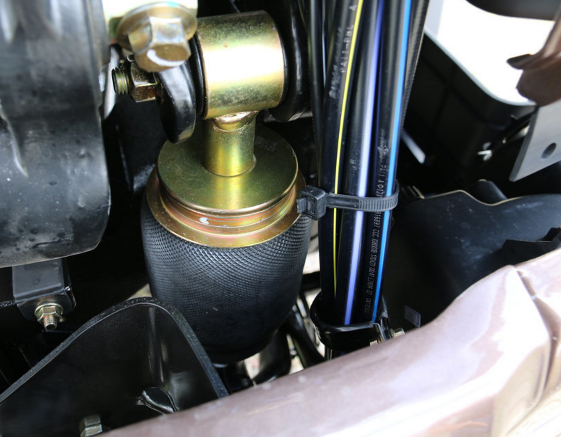 FAW Qingdao Liberated Tianwei Sky V Welt Welding V Passerby V Rear Suspension Shock Absorber Airbags 5001025-E18