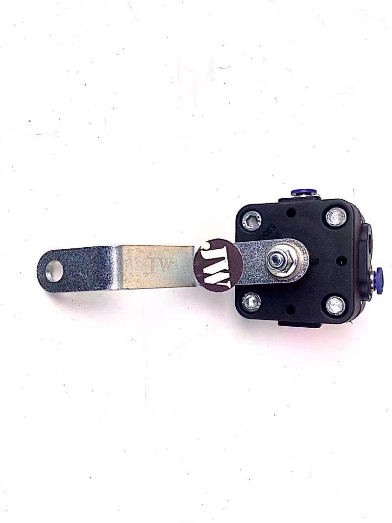 64007-Y4L10 Jianghuangegel Fat cab airbag height valve control valve control high and low switch