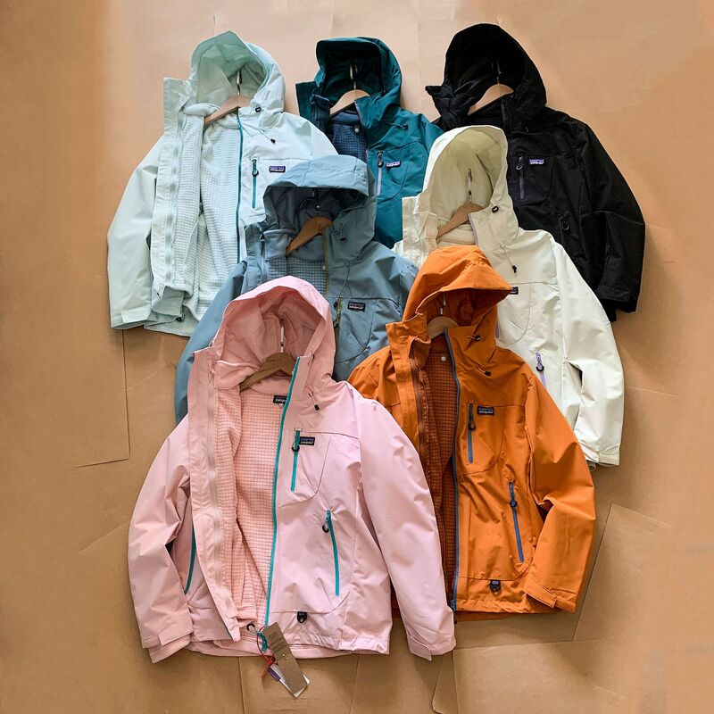 European and American Pata Outdoor Waterproof Jacket Three-In-One Windbreaker Coat Couple Versatile Hooded Trendy Men's Jacket European and American Pata Outdoor Waterproof Jacket Three-In-One Windbreaker Coat Couple Versatile Hooded Trendy Men's Jacket