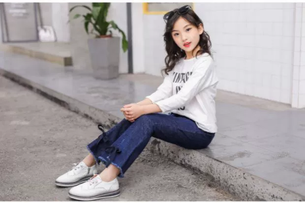 Quần đáy chuông nữ 2019 phiên bản Hàn Quốc mới của cô gái nước ngoài Cô gái nhỏ tua rua đáy quần mùa thu denim quần dài - Quần jean