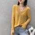 Hoa hậu Zhao Si 2020 mùa xuân mới tay dài cổ chữ V Tencel áo len len mịn bên ngoài áo len nữ tính khí - Cardigan Cardigan