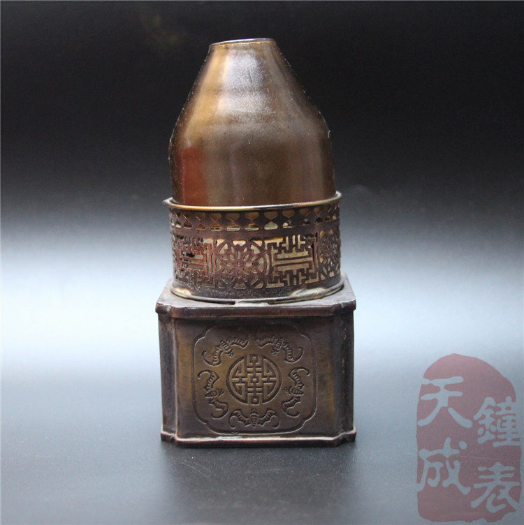 Hollowed-out pure copper large smoke lamp tobacco lamp old coal oil lamp wine fine lamp film and TV props retro play collection