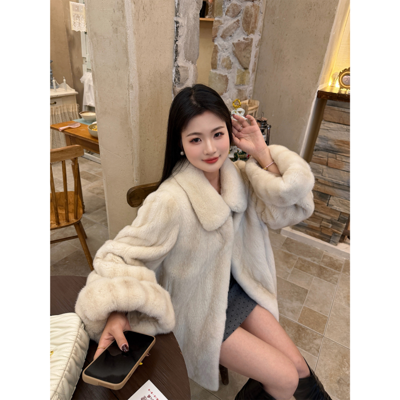 Fugitive Princess Imported Velvet Mink Coat Full Mink Young Style Long Sleeve Mink Fur Coat for Women