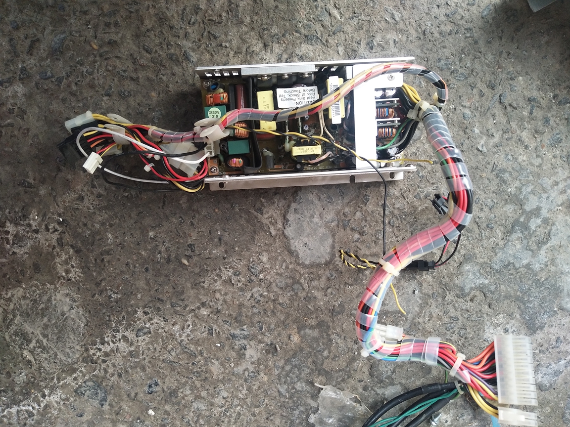 New giant industrial power supply open fanless power supply Q1D-5120V IDE SATA port Q1D-5120V