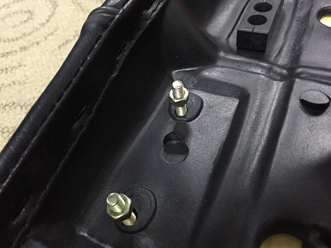 Túi đựng xe Honda Eagles WIN100 Eagle đệm 100 chỗ Ghế đệm Ghế ngồi xe máy Lắp ráp túi ghế lớn - Đệm xe máy bọc yên king drag