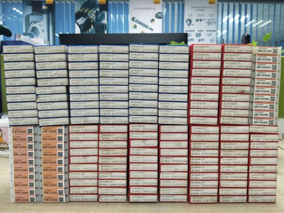 Hitachi R0 8 clear angle light bottom chamfer with milling cutter sheet APNT120208SR CH550