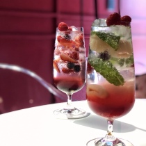 Glass ins wind cafe drink cup chief goblet Sparkling water cup Cold drink cup Simple high facial value cup