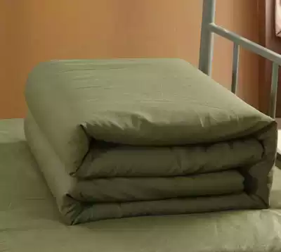Student dormitory cotton army green University military training by the school is the internal military training single quilt