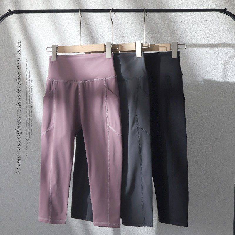 Plus Size 100kg Elastic Tight-Fitting Quick-Drying Sports High-Waisted Cropped Pants for Running, Fitness Training, Yoga Wear for Women to Wear Outside