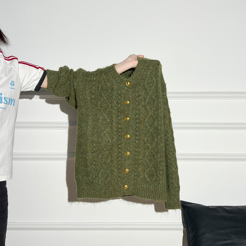 Autumn New Retro Green Round Neck Warm Knitted Thick Cardigan Women's Twist Sweater Long-Sleeved Outerwear Autumn New Retro Green Round Neck Warm Knitted Thick Cardigan Women's Twist Sweater Long-Sleeved Outerwear