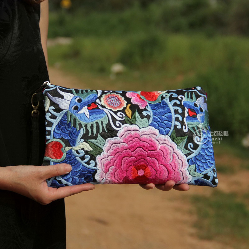 Cloud Accessories Totem Original Design Women's Bag Handbags Ethnic Wind Embroidered Bag Delicate Bifacial Embroidered Handheld Portable Bag-Taobao