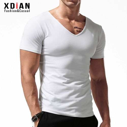 Хлопковая черная летняя футболка с коротким рукавом, облегающий крой, V-образный вырез