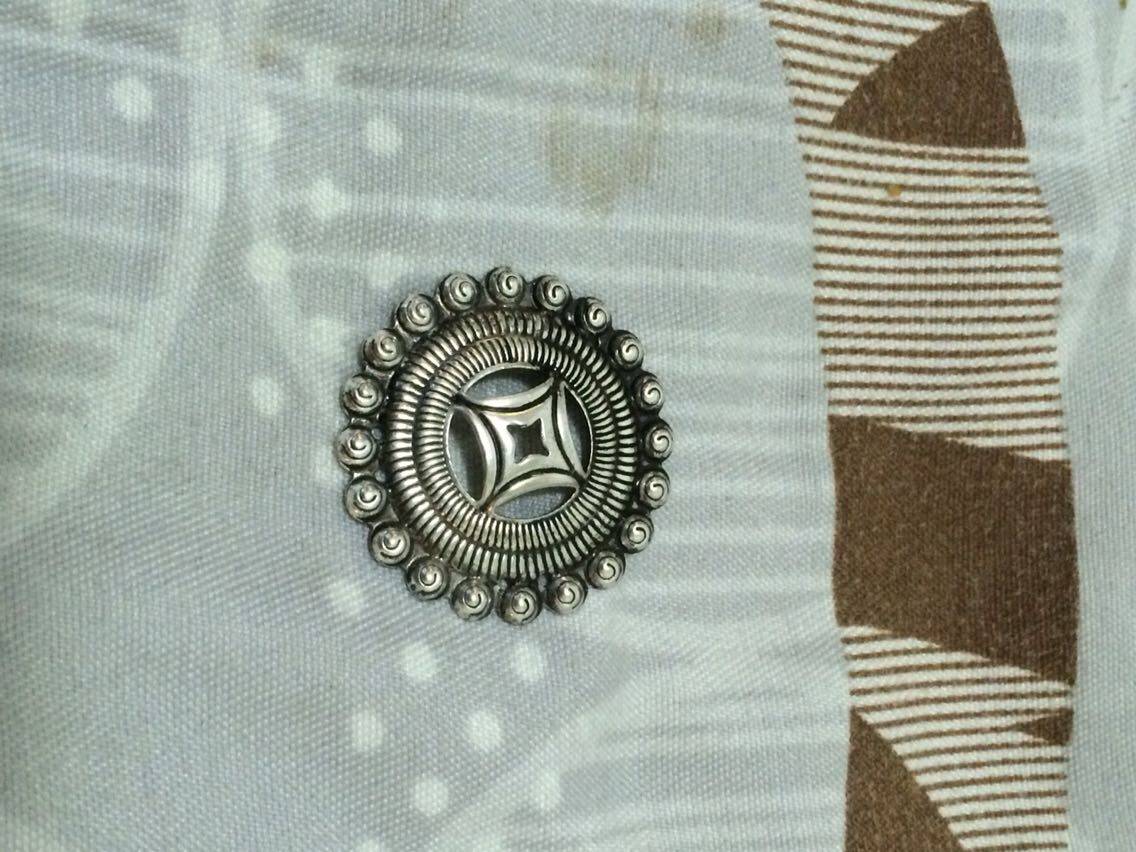 Silver Bubble Large Mountain Flower Small Triple Flower Yi Clothing Silver Jewelry Pendant Yunnan Yi Hat Silver Bubble Accessories Wholesale