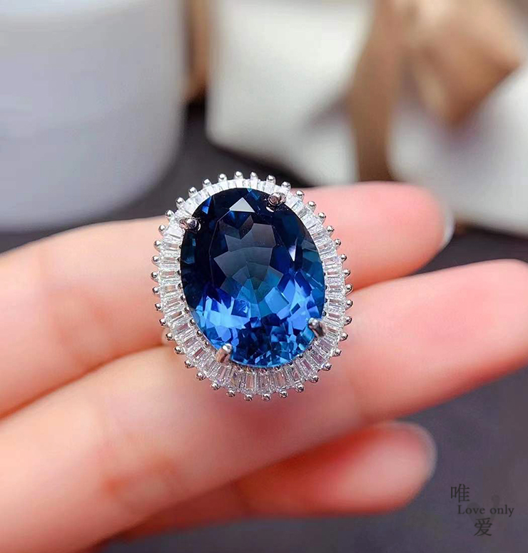 New product 925 pure silver inlaid with natural Paite stone ring London Blue Pamstone Green Gem ring Korean version female