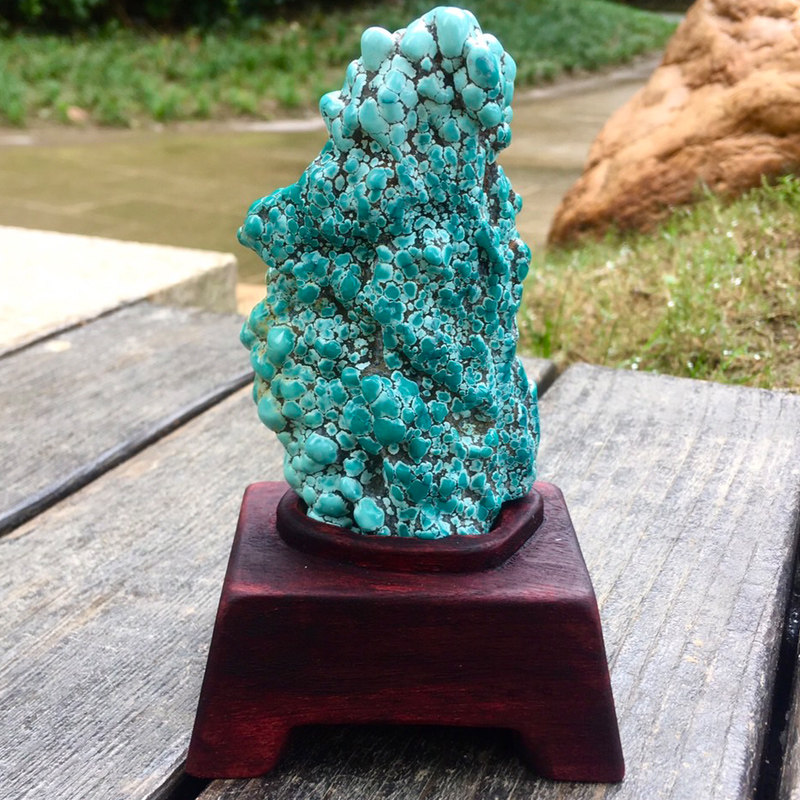 Natural turquoise raw stone small ornaments follow-shaped landscape ornamental stone desktop jade small table high porcelain net flower material