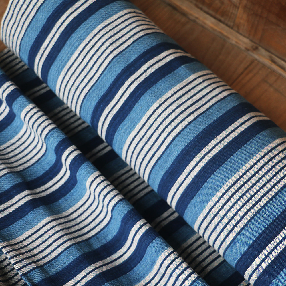Yingshan Guizhou Yu Yu Yu Yu Yu Yu Yu Yu Yu Ying grass blue dyed hand fabric dyed tea table retro fabric width 43c