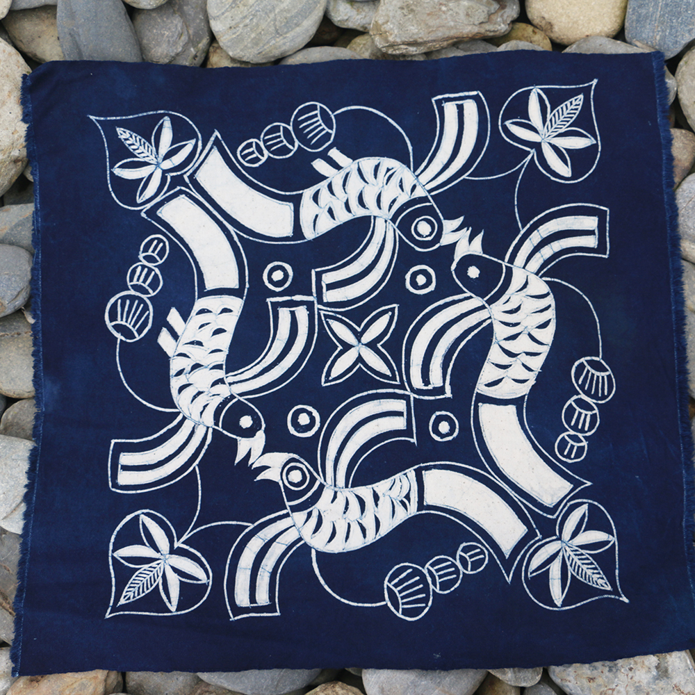 Lean Mountain People Wax Dye Print Blue Dye Miao Crafts Wall-mounted Decoration Clothing Fabric Accessories Motif Custom 40 * 40cm