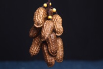 Indonesian Malay agarwood car pendant peanut car pendant ornaments Duozi Duofu car bridge car pendant ornaments