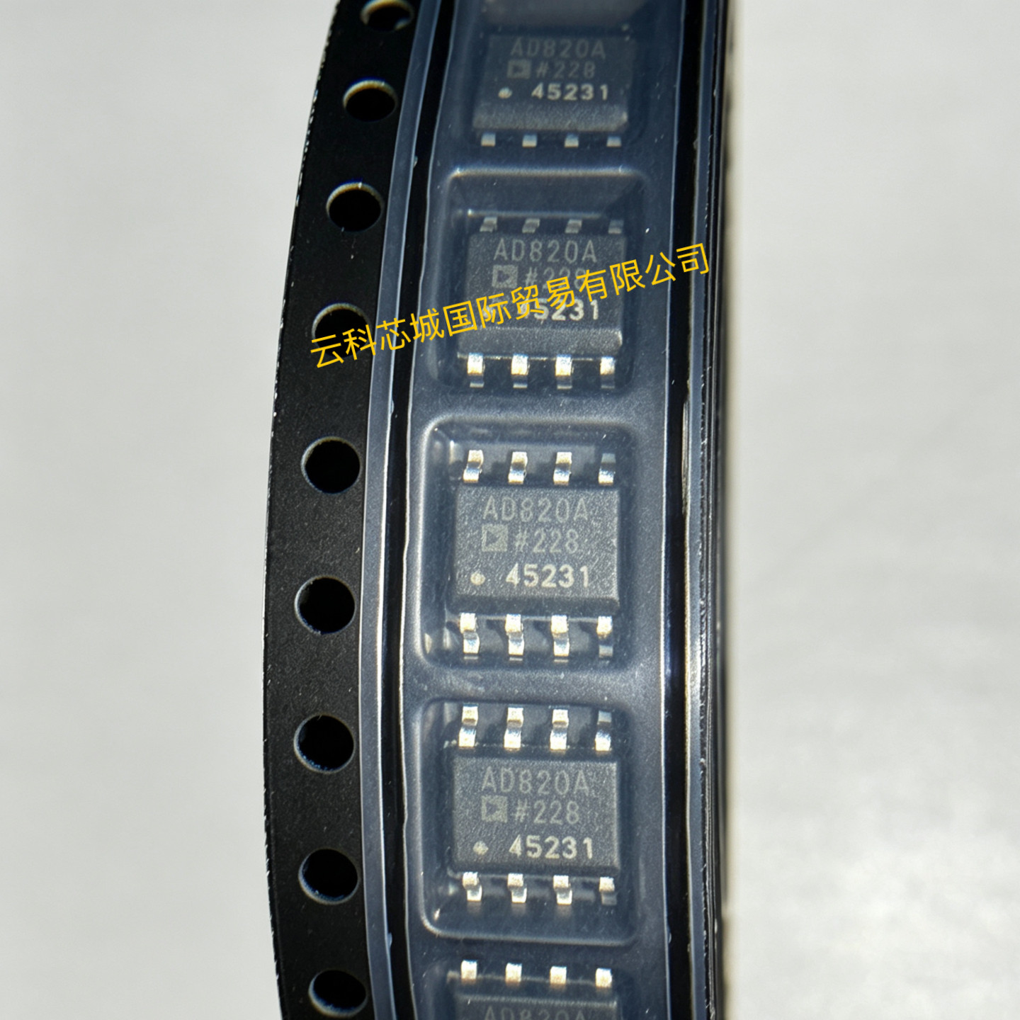 Стрелка AD45253-RL с одиночным KA2418B оригинал B32653A0104J000 Изображение 1