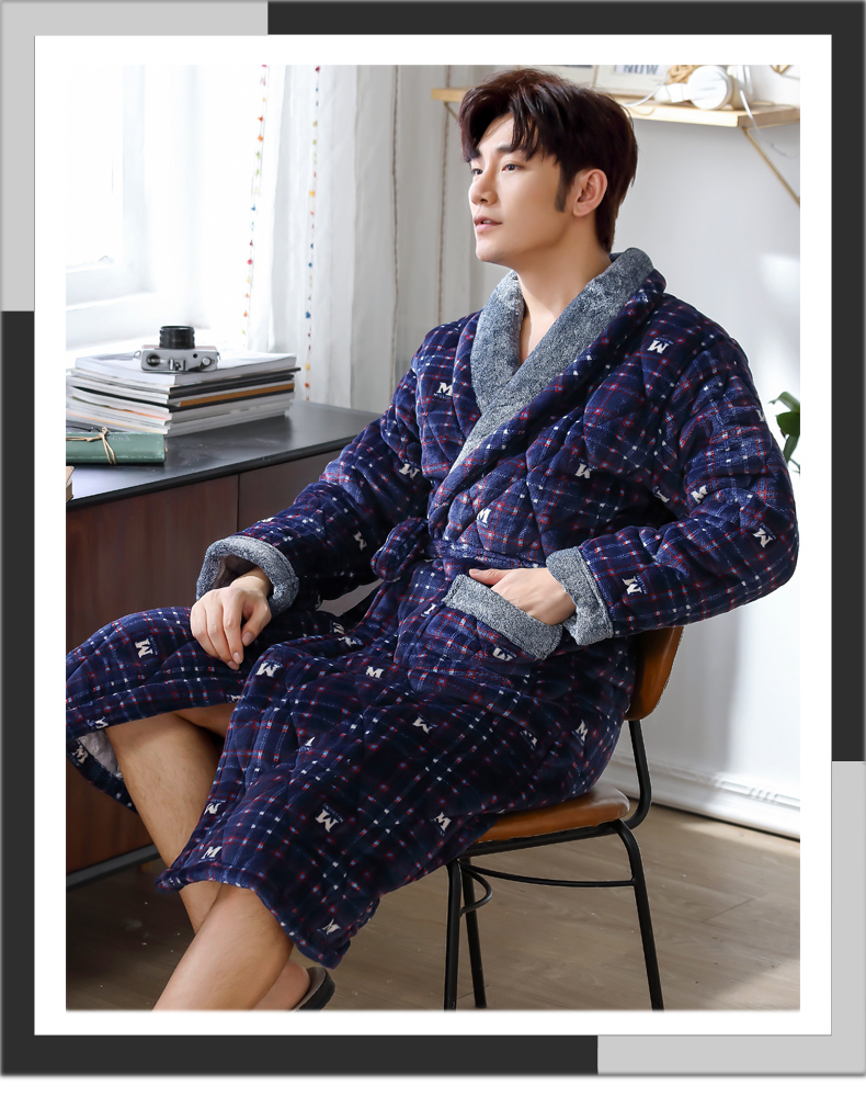 Áo len lông cừu ba lớp dày, áo choàng bông dày mùa đông cộng với nhung cộng với áo choàng cotton flannel thanh niên mùa đông đồ ngủ dài đồ ngủ