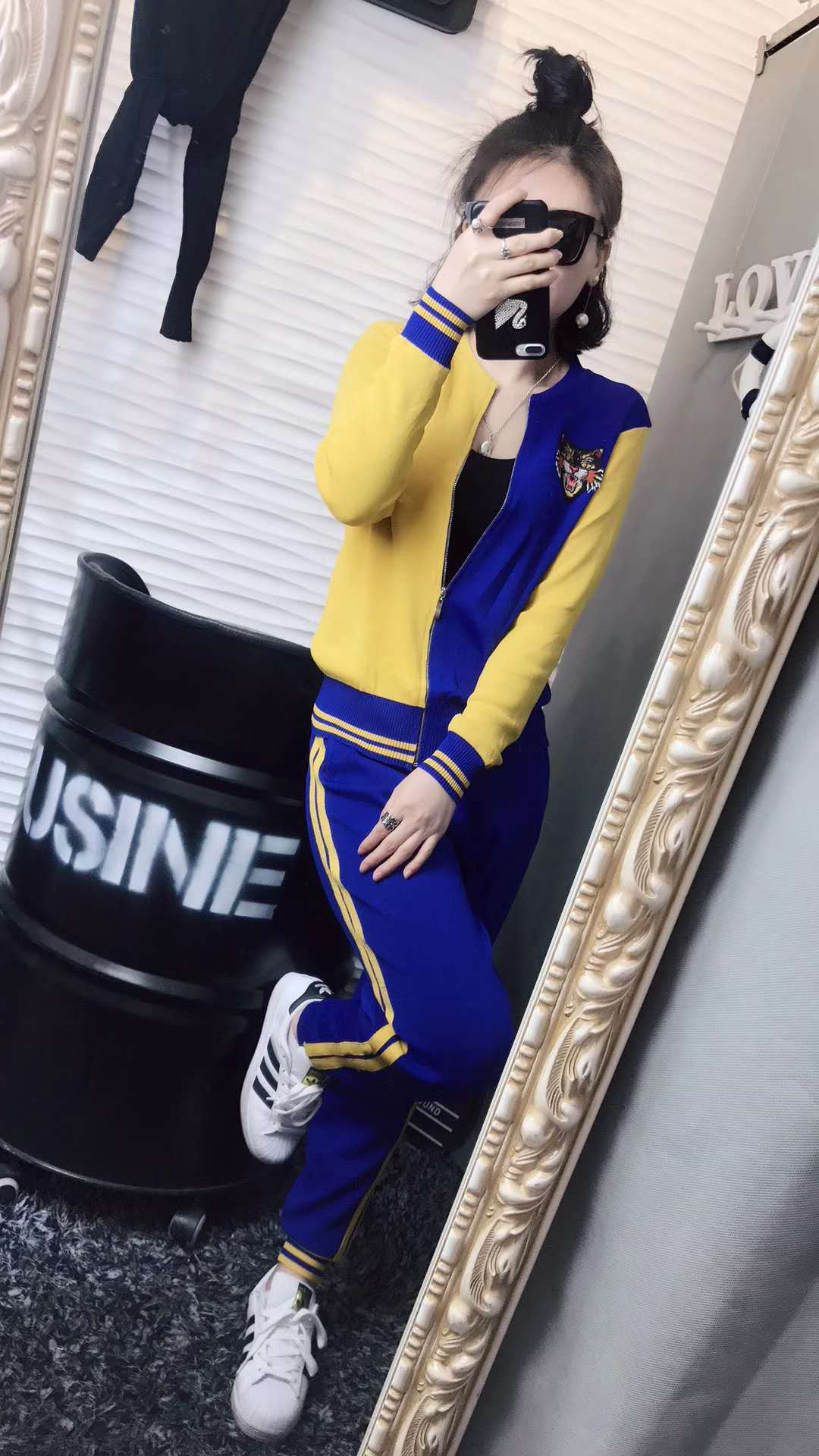 Ice silk knitted casual sports suit women's spring and autumn 2022 new Korean version of the fashion Western style trousers two-piece tide