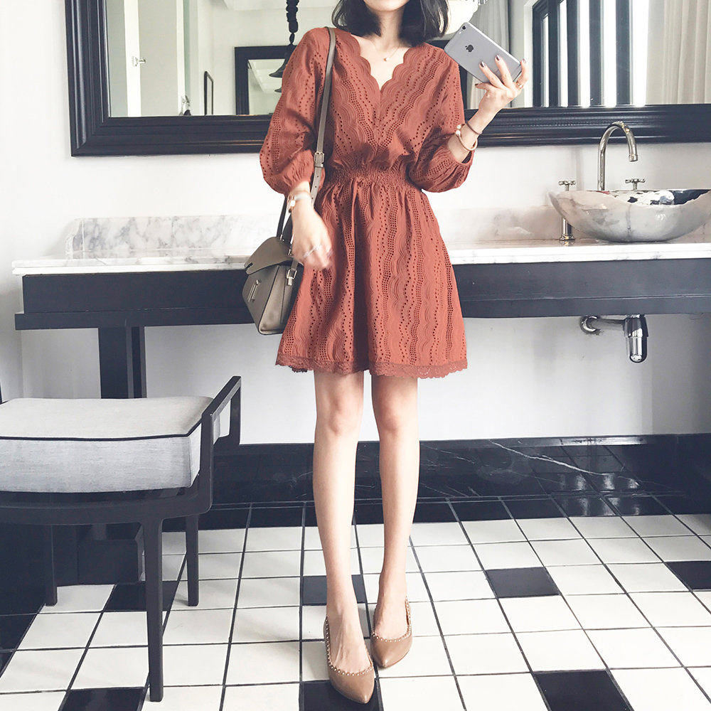 Lace dress women's summer 2022 new Sanya travel clothes women's travel super fairy seaside holiday beach dress