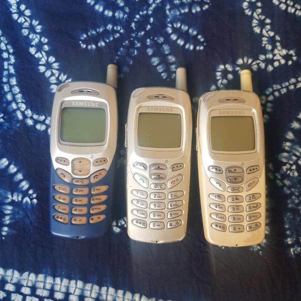 Second hand original clothing Samsung N628 Classic nostalgic antique country old mobile phone no renovation no camera