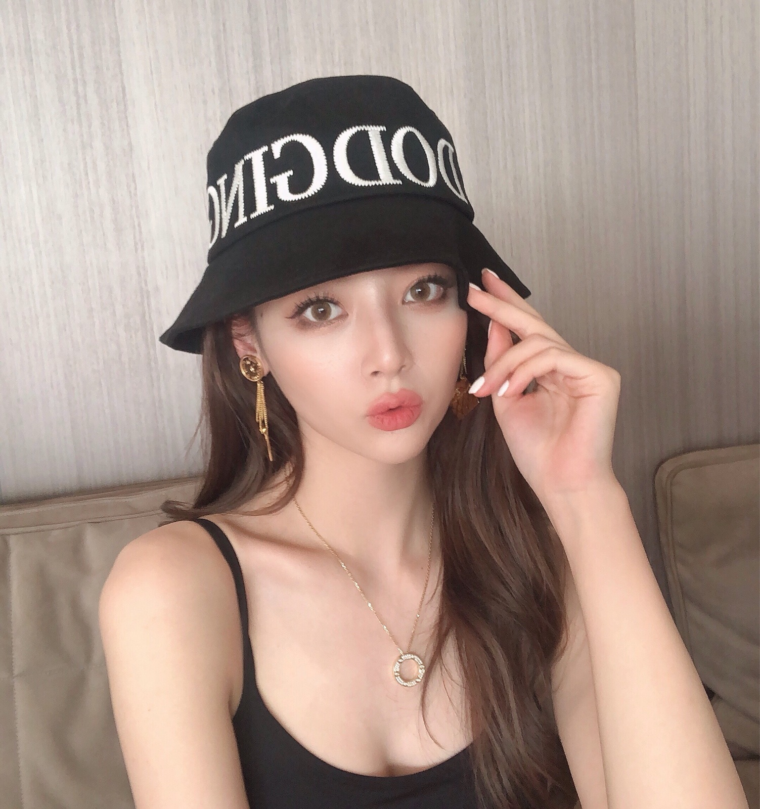 New fashionable letter fisherman hats for Japanese summer, versatile basin hats for men and women, sun hats, and casual hats detail image 18