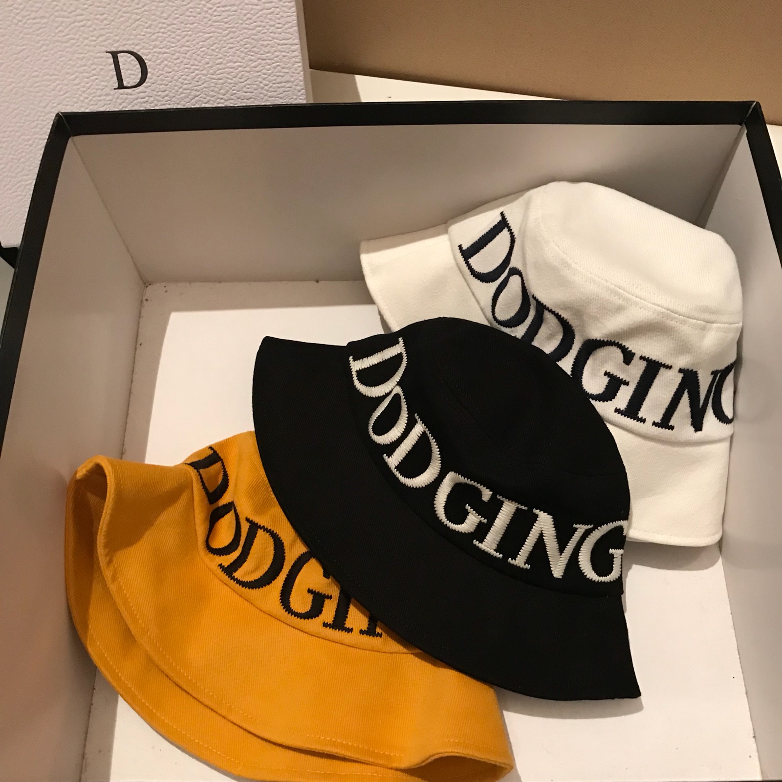 New fashionable letter fisherman hats for Japanese summer, versatile basin hats for men and women, sun hats, and casual hats detail image 5