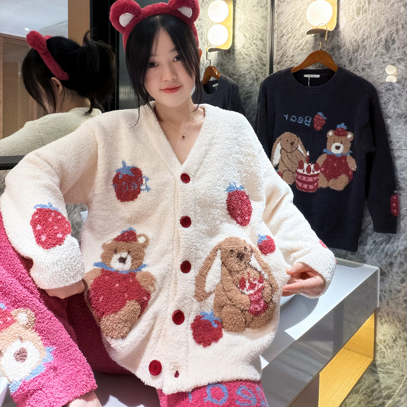 Strawberry Cake Rabbit Long Sleeve Coral Fleece Pajamas for Women Winter Thickened Half-Fleece V-Neck Cardigan Homewear Set New Style