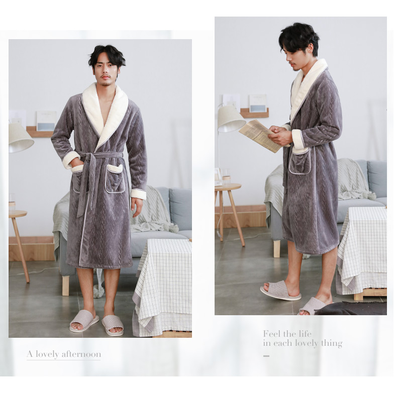 Đồ ngủ nhung san hô mùa đông nam dài tay màu rắn cộng với nhung dày áo dài người yêu nước có thể mặc quần áo bên ngoài áo choàng ngủ