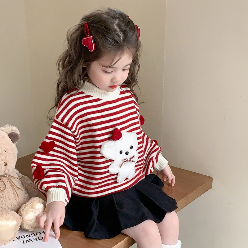 Girls' Sweater Winter 2026 New Style Children's Christmas Outfit Thickened Knitted Base Shirt Winter Red Heart Top