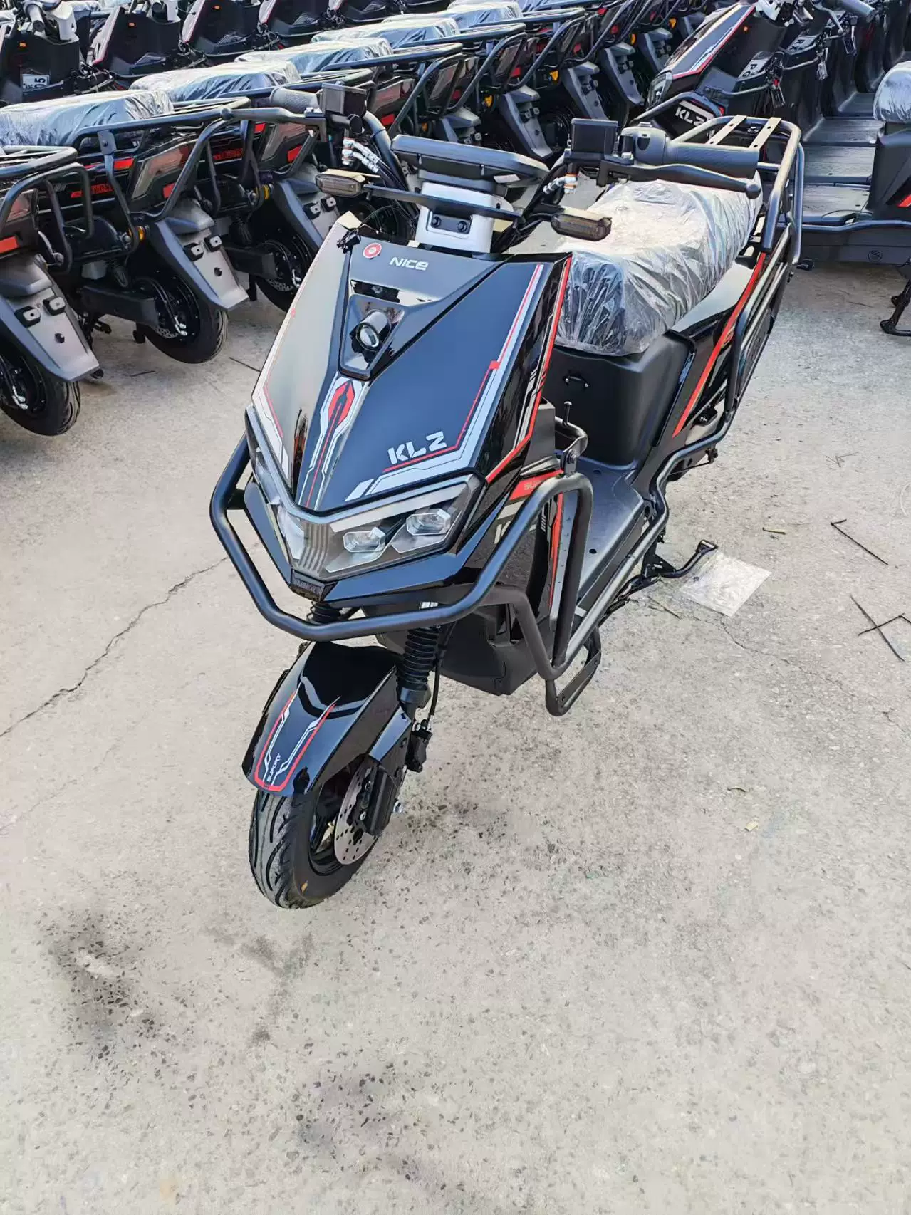 Электровелосипед CRUISER Condor Black Knight, варианты 48/60/72 В, литий‑аккумулятор, с управлением через приложение