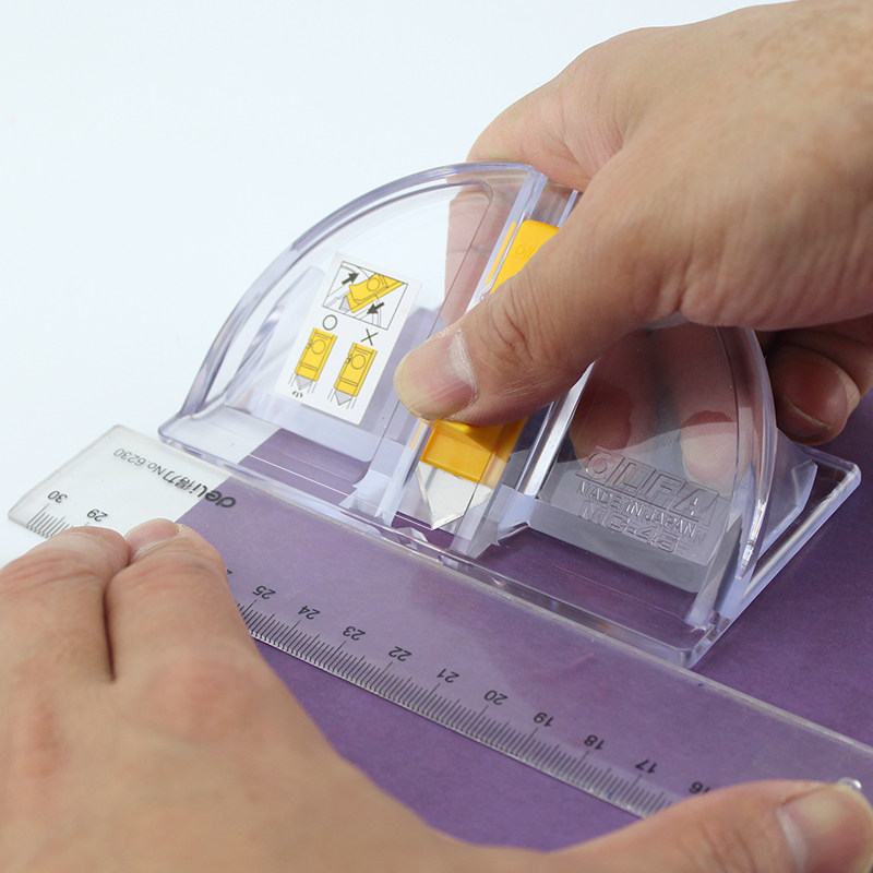 Japan OLFA cardboard cutting machine 45-degree cut paper knife hypotenuse knife cutting knife MC45 photo frame jam cutting edge knife